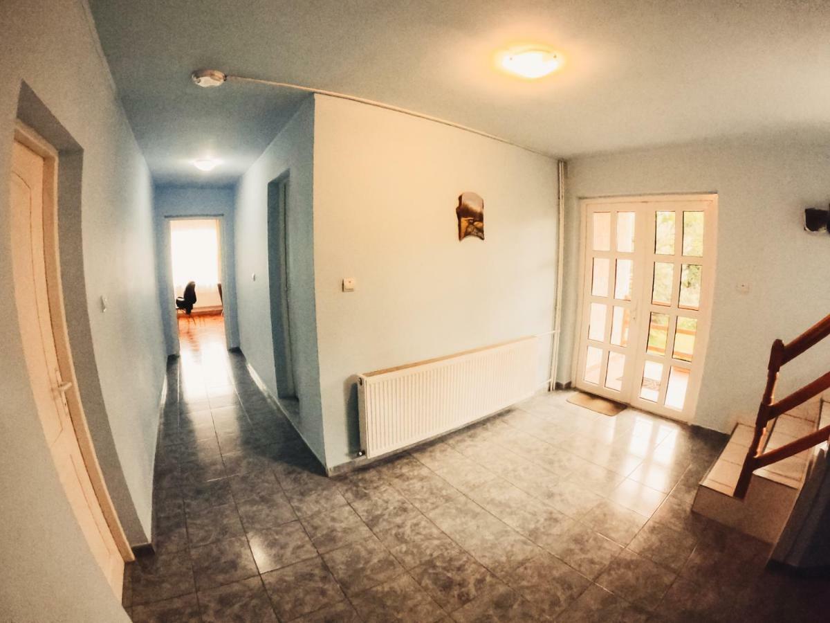 Pensiunea Apolka Panzio Covasna Eksteriør billede
